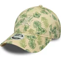 bezowa-regulowana-czapka-z-zakrzywionym-daszkiem-dla-kobiet-9twenty-all-over-print-tropical-new-york-yankees-mlb-new-era