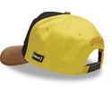 snapback-z-zakrzywionym-daszkiem-w-kolorze-czarnym-zoltym-i-brazowym-pikachu-pmk6-pik-pokemon-od-capslab