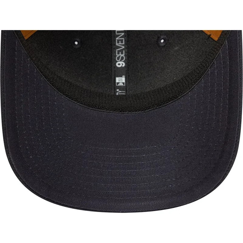czapka-trucker-granatowa-i-brazowa-9seventy-stretch-snap-debossed-logo-new-york-yankees-mlb-new-era