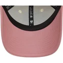 czapka-z-zakrzywionym-daszkiem-bezowo-rozowa-regulowana-9forty-contrast-red-bull-racing-formula-1-new-era