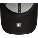 regulowana-bezowo-czarna-czapka-z-zakrzywionym-daszkiem-9forty-contrast-patch-chicago-bulls-nba-marki-new-era