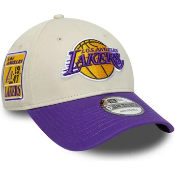Beżowo-fioletowa regulowana czapka z zakrzywionym daszkiem 9FORTY Contrast Patch Los Angeles Lakers NBA od New Era