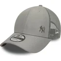 szara-regulowana-czapka-trucker-9forty-flawless-new-york-yankees-mlb-new-era