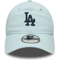 niebieska-regulowana-czapka-z-zakrzywionym-daszkiem-z-granatowym-logo-9twenty-linen-los-angeles-dodgers-mlb-od-new-era