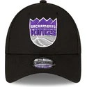 czarna-zakrzywiona-regulowana-czapka-9forty-the-league-sacramento-kings-nba-od-new-era