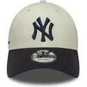 czapka-z-daszkiem-bezowo-granatowa-regulowana-9forty-side-script-new-york-yankees-mlb-od-new-era