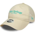 bezowa-czapka-trucker-regulowana-damska-9twenty-city-de-palm-springs-miasta-i-plaze-new-era