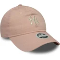 rozowa-regulowana-czapka-z-zakrzywionym-daszkiem-dla-kobiet-9twenty-dye-denim-new-york-yankees-mlb-od-new-era