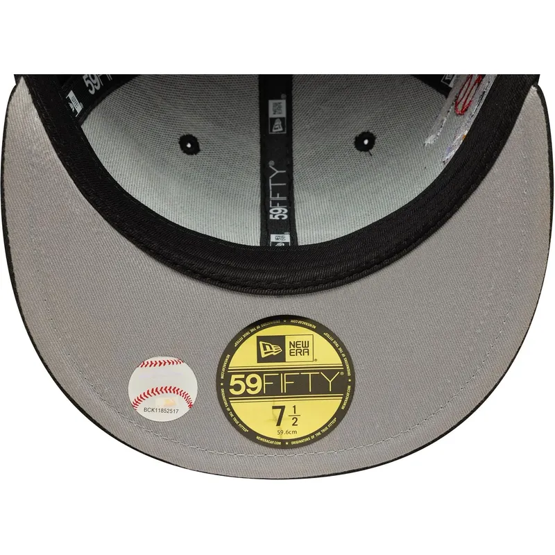 czarna-dopasowana-czapka-z-daszkiem-59fifty-all-over-chicago-white-sox-mlb-new-era