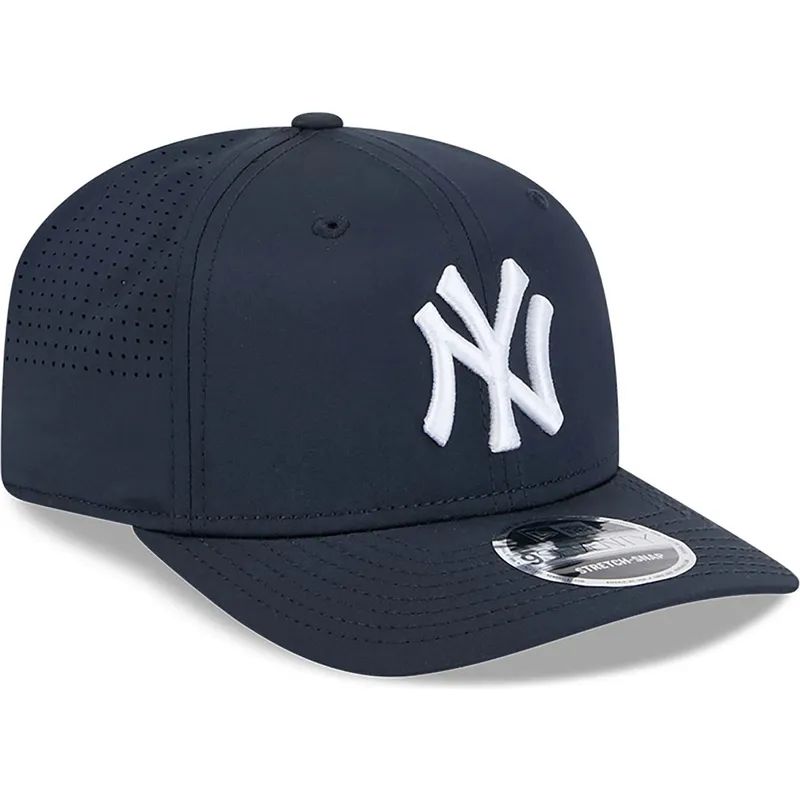 granatowa-czapka-z-zakrzywionym-daszkiem-snapback-9seventy-stretch-snap-perf-new-york-yankees-mlb-new-era