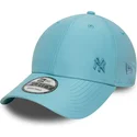 jasnoniebieska-regulowana-czapka-z-zakrzywionym-daszkiem-z-niebieskim-logo-9forty-tonal-flawless-new-york-yankees-mlb-new-era