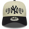 czapka-z-daszkiem-bezowa-i-granatowa-snapback-a-frame-paisley-new-york-yankees-mlb-new-era