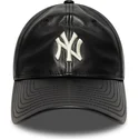czarna-zakrzywiona-czapka-regulowana-9twenty-leather-new-york-yankees-mlb-od-new-era