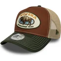 brazowo-zielona-czapka-trucker-a-frame-z-naszywka-animal-patch-z-bawolem-od-new-era