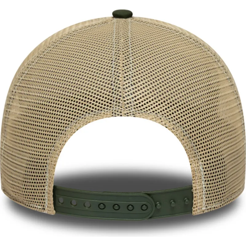 czapka-trucker-brazowo-zielona-a-frame-animal-patch-z-bawolem-new-era