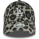 czarna-regulowana-czapka-z-zakrzywionym-daszkiem-dla-kobiet-9forty-cosy-animal-los-angeles-dodgers-mlb-new-era