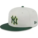 bezowo-zielona-dopasowana-czapka-59fifty-clr-dvlp-new-york-yankees-mlb-od-new-era