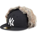 czarna-dopasowana-czapka-z-daszkiem-59fifty-winter-dog-ear-new-york-yankees-mlb-new-era