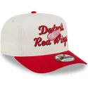 bezowo-czerwona-czapka-z-daszkiem-snapback-9fifty-a-frame-chainstitch-detroit-red-wings-nhl-od-new-era