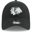 czarna-zakrzywiona-czapka-regulowana-9twenty-stamp-chicago-blackhawks-nhl-od-new-era
