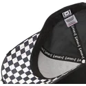 czarna-czapka-trucker-coyote-loo12-wil-looney-tunes-od-capslab