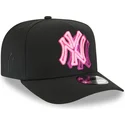 czarna-zakrzywiona-czapka-snapback-9fifty-a-frame-neon-new-york-yankees-mlb-new-era