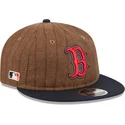 brazowa-i-granatowa-regulowana-czapka-z-daszkiem-9fifty-retro-crown-wool-pinstripe-boston-red-sox-mlb-new-era