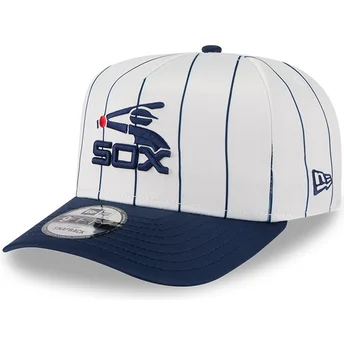 Biała i granatowa czapka z zakrzywionym daszkiem snapback 9FIFTY A Frame Satin Pinstripe Chicago White Sox MLB od New Era