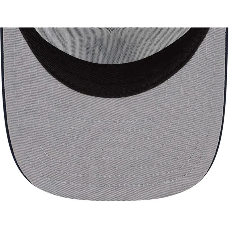 biala-i-granatowa-zakrzywiona-czapka-snapback-9fifty-a-frame-satin-pinstripe-new-york-yankees-mlb-new-era