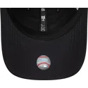 regulowana-granatowa-czapka-z-zakrzywionym-daszkiem-9forty-z-przypinka-new-york-yankees-mlb-od-new-era