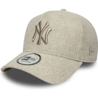 Beżowa czapka z zakrzywionym daszkiem snapback z beżowym logo 9FORTY E Frame Melton New York Yankees MLB New Era