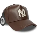 brazowa-regulowana-czapka-z-daszkiem-9forty-e-frame-img-leather-new-york-yankees-mlb-new-era