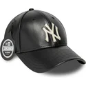 czarna-zakrzywiona-czapka-regulowana-9forty-m-crown-img-leather-new-york-yankees-mlb-od-new-era