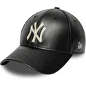 czarna-regulowana-czapka-z-zakrzywionym-daszkiem-9forty-m-crown-img-leather-new-york-yankees-mlb-new-era