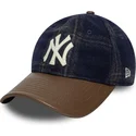 granatowo-brazowa-regulowana-czapka-z-daszkiem-9twenty-img-loden-leather-new-york-yankees-mlb-new-era