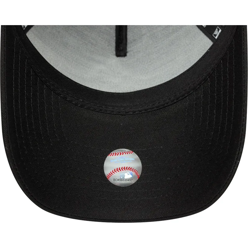 czapka-trucker-czarna-z-zielonym-logo-a-frame-league-essential-new-york-yankees-mlb-new-era