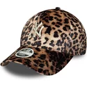 damska-czapka-z-daszkiem-w-panterke-regulowana-9forty-leo-velour-new-york-yankees-mlb-od-new-era