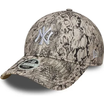 Szara zakrzywiona czapka regulowana dla kobiet 9FORTY Snake New York Yankees MLB od New Era
