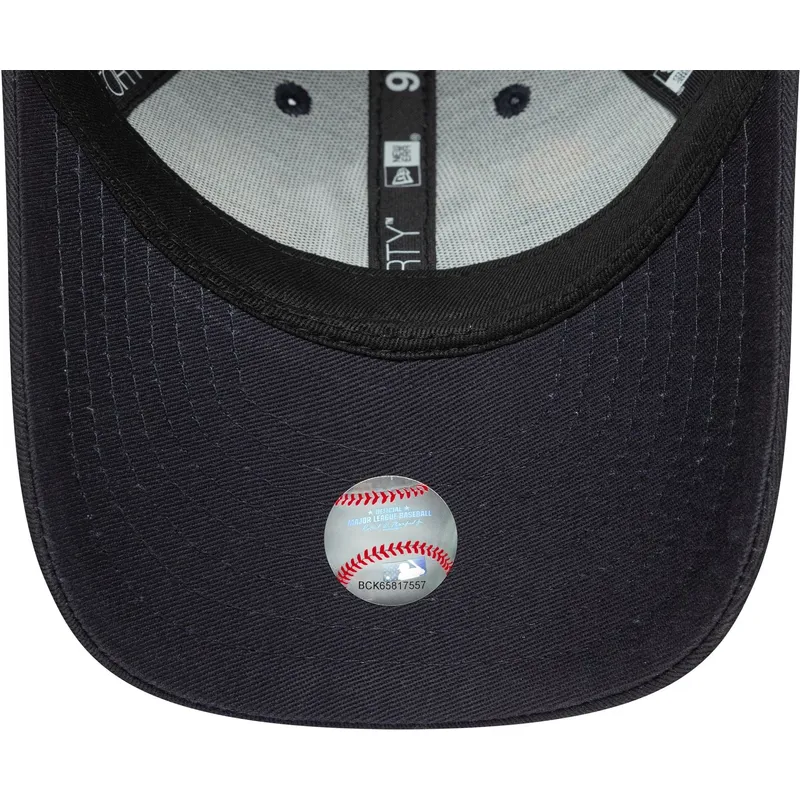 granatowa-zakrzywiona-czapka-regulowana-dla-chlopca-9forty-space-icon-new-york-yankees-mlb-new-era