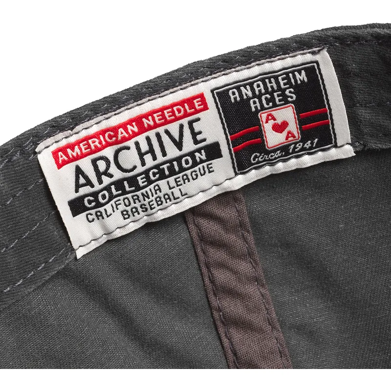 czapka-z-zakrzywionym-daszkiem-granatowo-czerwona-regulowana-anaheim-aces-archive-od-american-needle