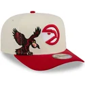 bezowo-czerwona-zakrzywiona-czapka-snapback-9fifty-a-frame-precurved-hardwood-classics-atlanta-hawks-nba-new-era