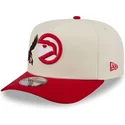bezowo-czerwona-czapka-z-zakrzywionym-daszkiem-snapback-9fifty-a-frame-precurved-hardwood-classics-atlanta-hawks-nba-od-new-era