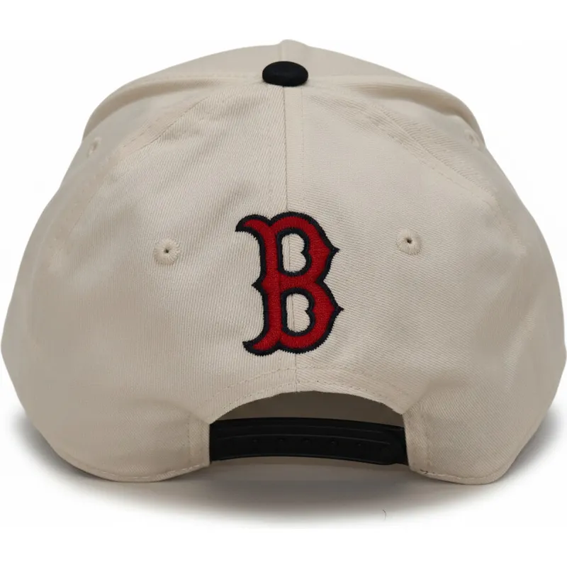 bezowo-czarna-czapka-z-zakrzywionym-daszkiem-snapback-rise-structured-boston-red-sox-mlb-marki-nike