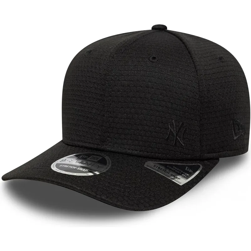 czarna-czapka-z-zakrzywionym-daszkiem-snapback-9seventy-stretch-snap-mesh-flawless-new-york-yankees-mlb-new-era