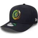 granatowa-czapka-z-zakrzywionym-daszkiem-snapback-9seventy-stretch-snap-iridiscent-chelsea-football-club-premier-league-new-era