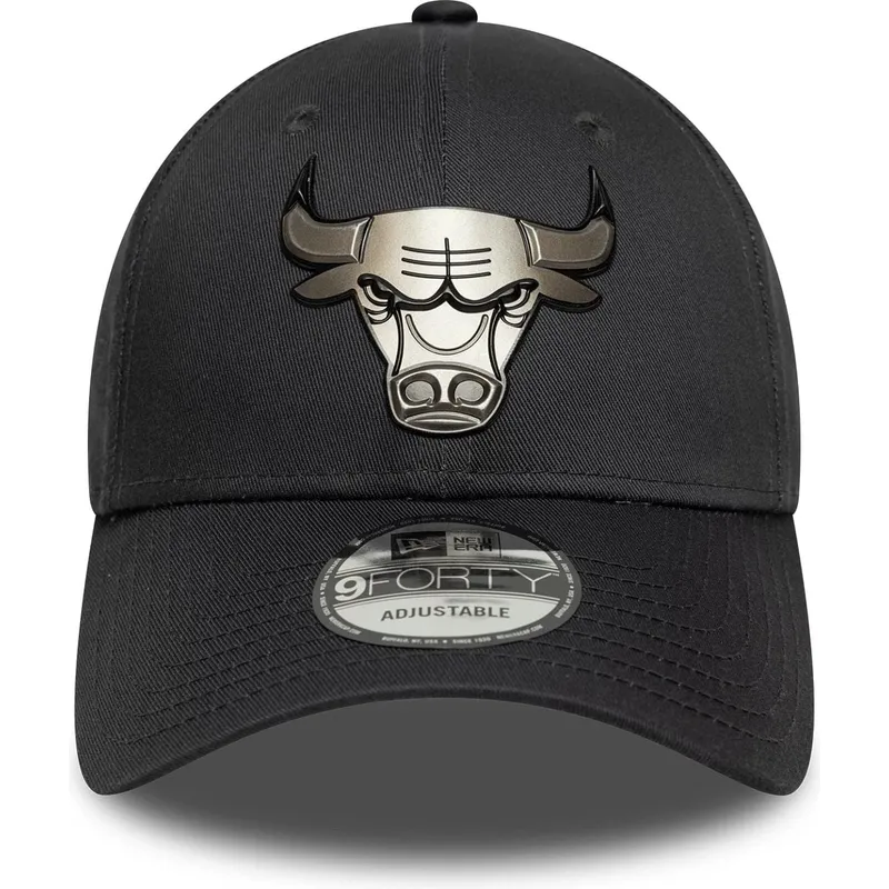szara-czapka-z-zakrzywionym-daszkiem-snapback-9forty-metallic-chicago-bulls-nba-new-era