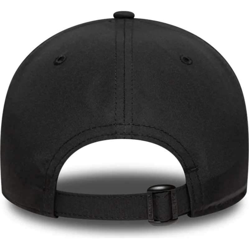 czarna-regulowana-czapka-z-zakrzywionym-daszkiem-9forty-reflective-manchester-united-football-club-premier-league-new-era