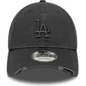 szara-regulowana-czapka-z-zakrzywionym-daszkiem-z-szarym-logo-9forty-wash-distress-los-angeles-dodgers-mlb-new-era