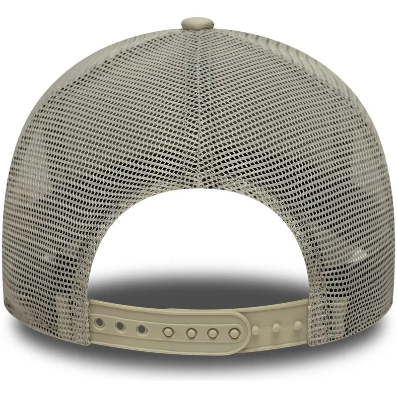 czapka-trucker-bezowa-z-brazowym-logo-a-frame-league-essential-new-york-yankees-mlb-new-era