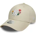 bezowa-regulowana-czapka-z-zakrzywionym-daszkiem-dla-kobiet-9forty-floral-icon-new-york-yankees-mlb-new-era